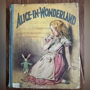 Antique Alice in Wonderland Saalfield Publishing Company very rare book